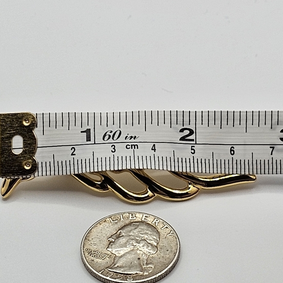 Vintage Gold Tone Leaf Brooch Faux Pearl Cluster Pin 2.5" - Picture 14 of 14